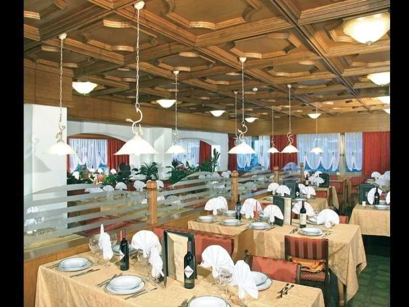 Hotel Grohmann كامبيتيلو دي فاسا المظهر الخارجي الصورة