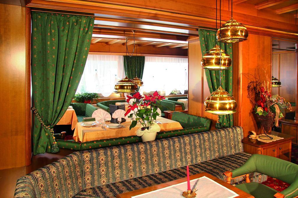 Hotel Grohmann كامبيتيلو دي فاسا المظهر الخارجي الصورة
